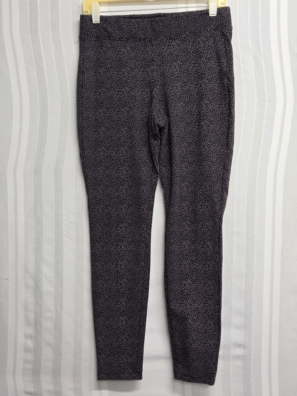 OLD NAVY Black Microdot Leggings SIZE MEDIUM